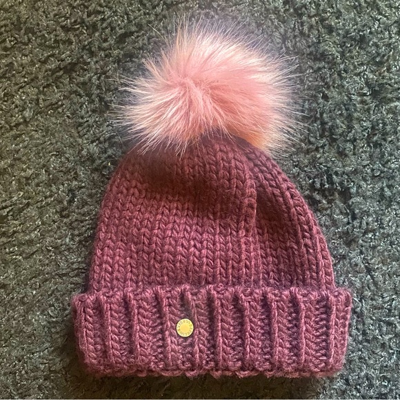 NEW Express Burgundy and Pink Pom-Pom Knit Beanie - Picture 1 of 4